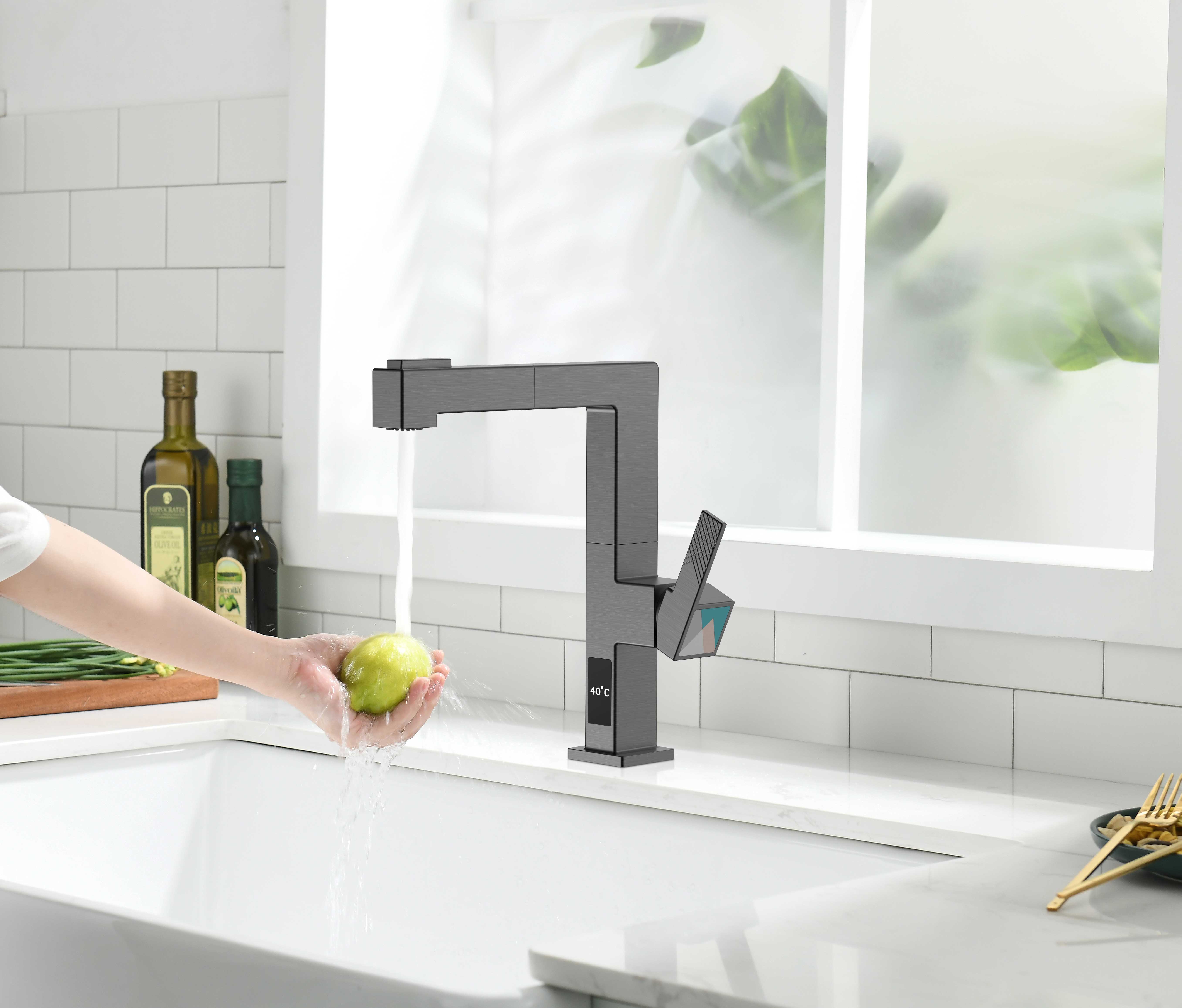Temperature Pull Down Kitchen Faucet White Stainless Kitchen Faucet with Sprayer