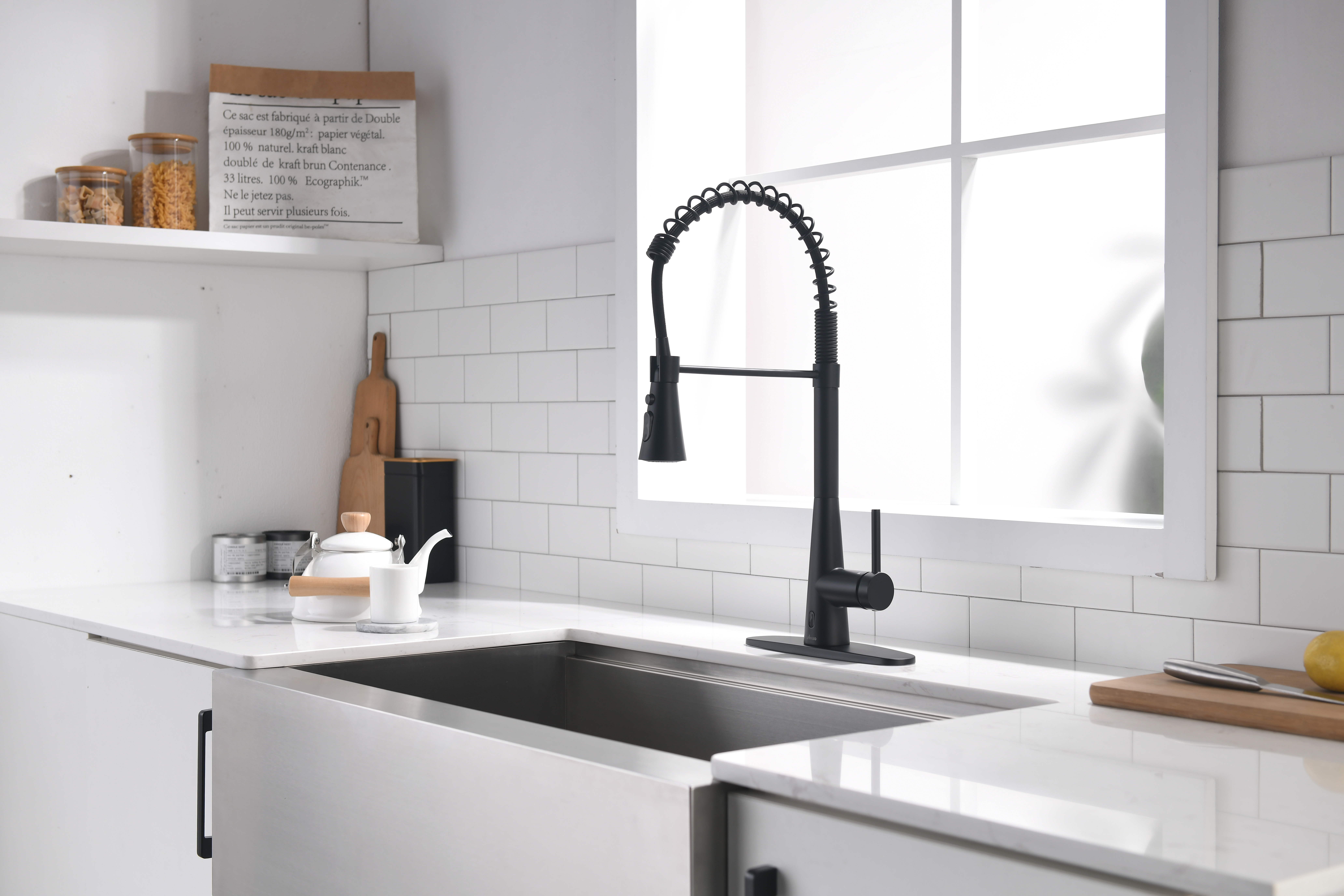 How to Choose a Kitchen Faucet for You：Modern/Brushed Nickel/Gold Kitchen Faucet