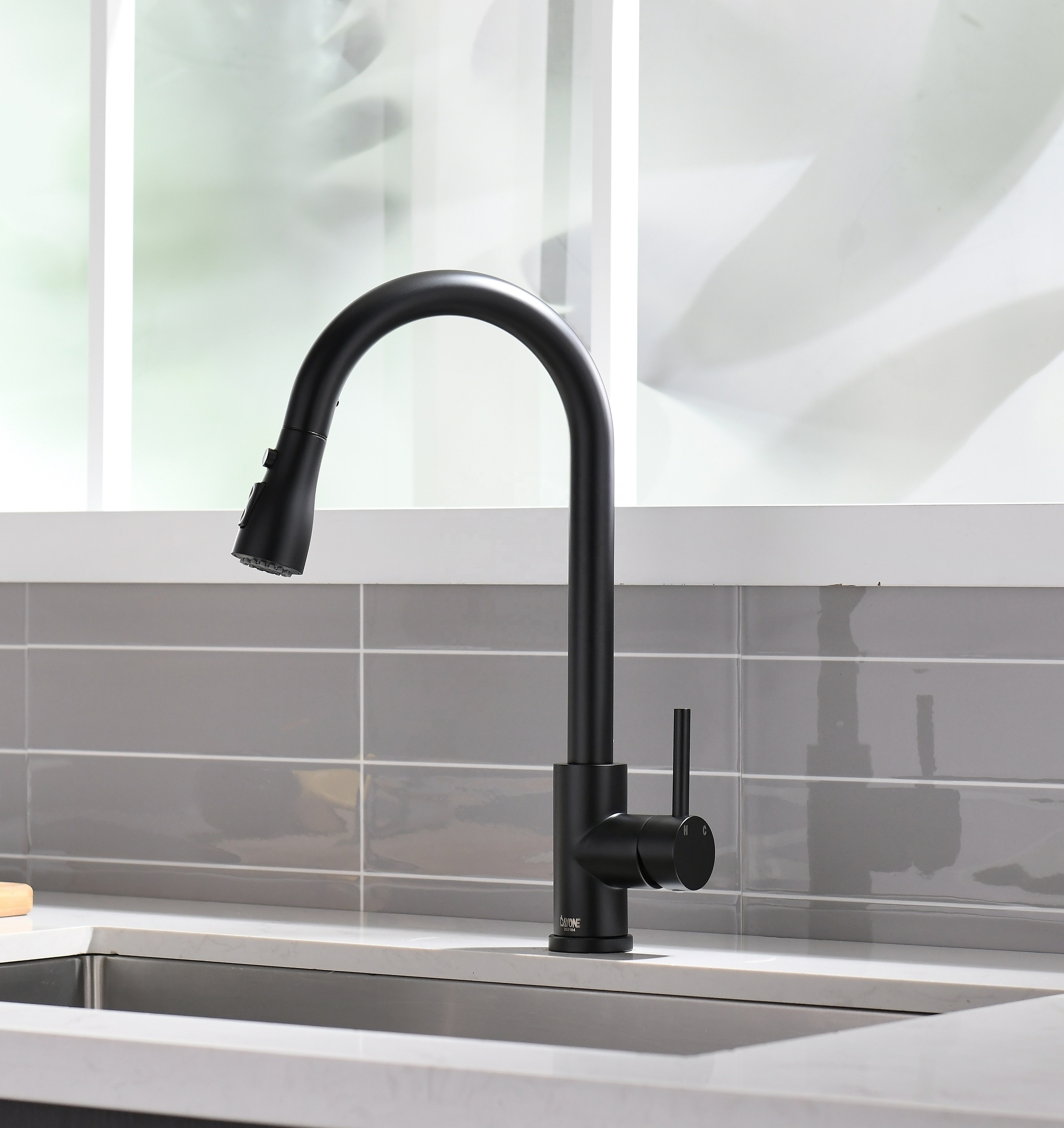 SUS304 Stainless Steel Kitchen Sink Faucet Kitchen Faucet Pull Down Black