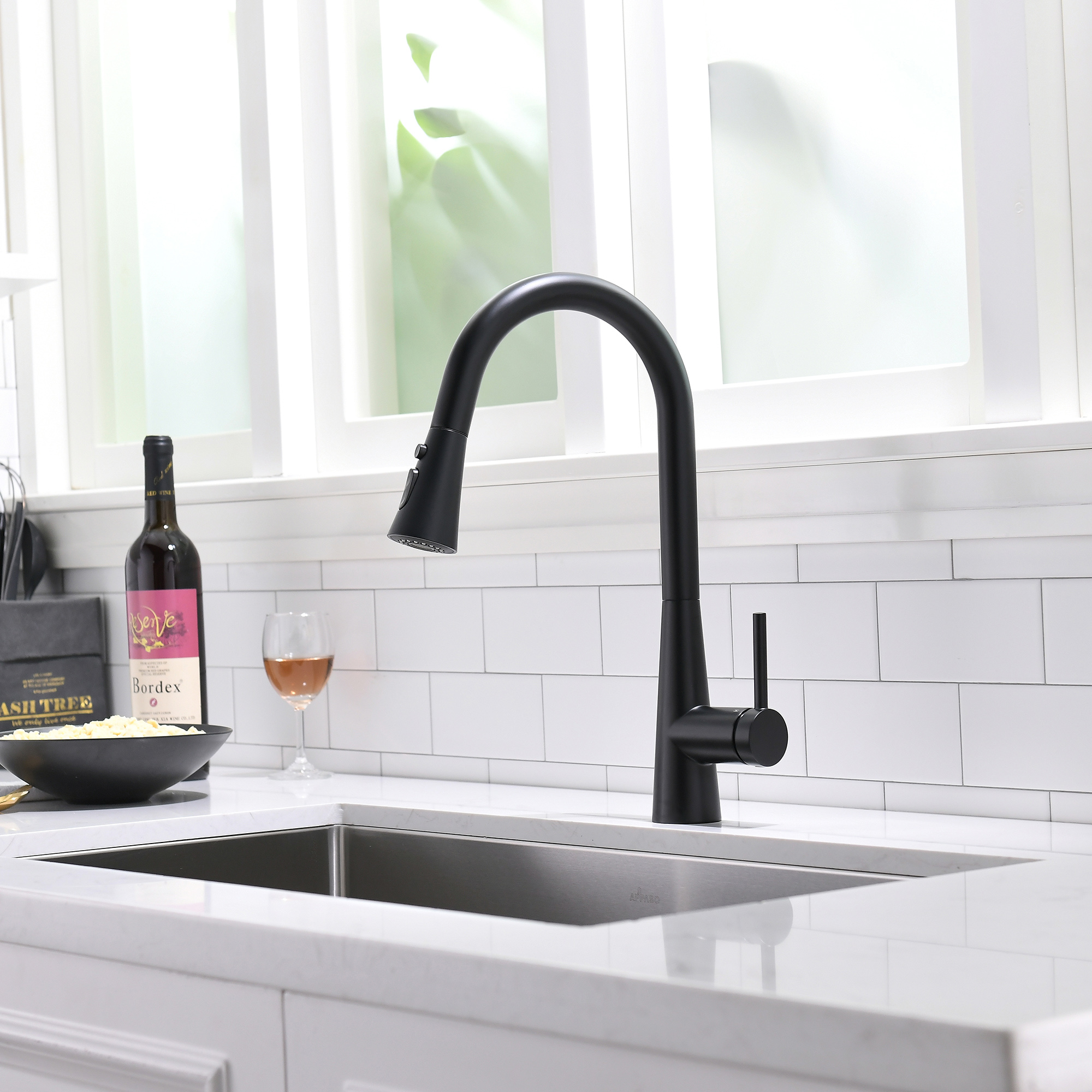 Pull Down Sprayer Swan Neck Kitchen Faucet in Black Stainless Steel